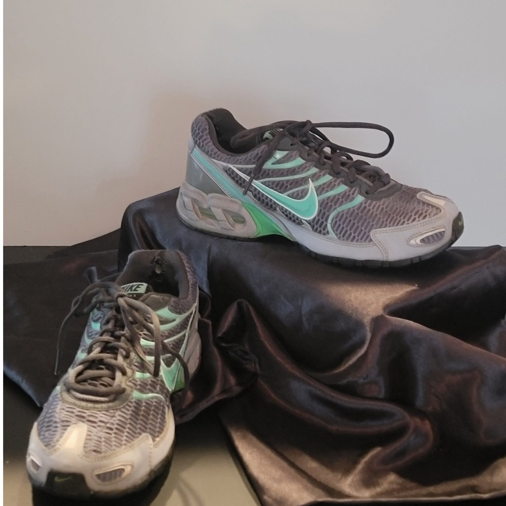 Nike Air Max Tailwind 4 Womens 7.5‎ Grey Mint Green Running Shoes